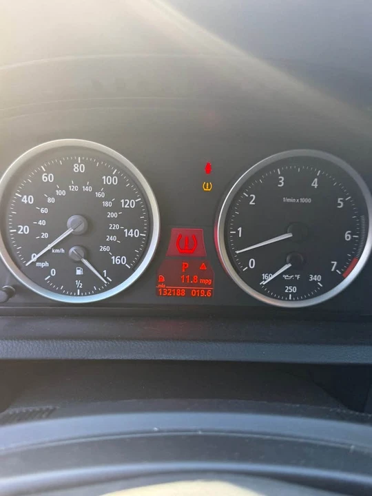 2007 BMW E63/E64 645Ci & 650i - Image 15 of 19
