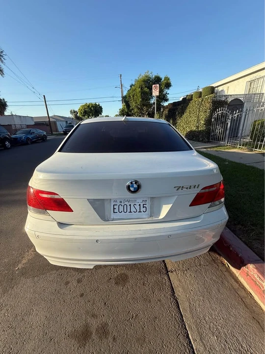2007 BMW E65/E66 750i & 760i Sedan - Image 8 of 9
