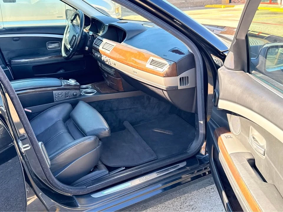2007 BMW E65/E66 750i & 760i Sedan - Image 9 of 10