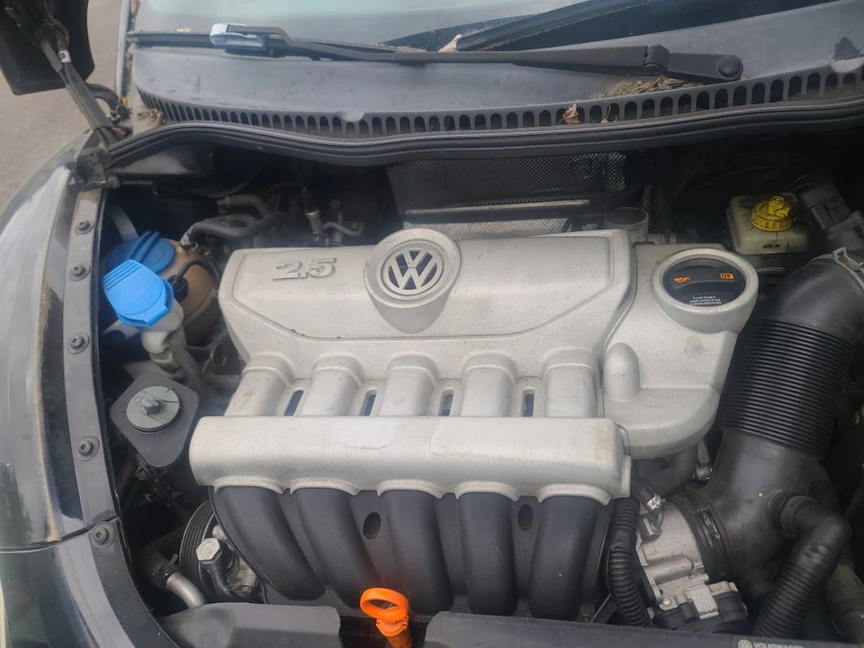 2007 Volkswagen New Beetle - Image 15 of 16