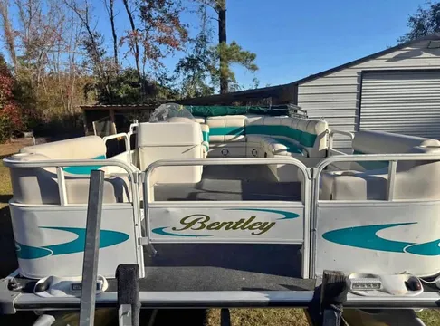 2007 Bentley 220 Fish