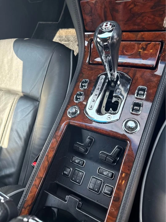 2007 Bentley Arnage R & RL - Image 10 of 11