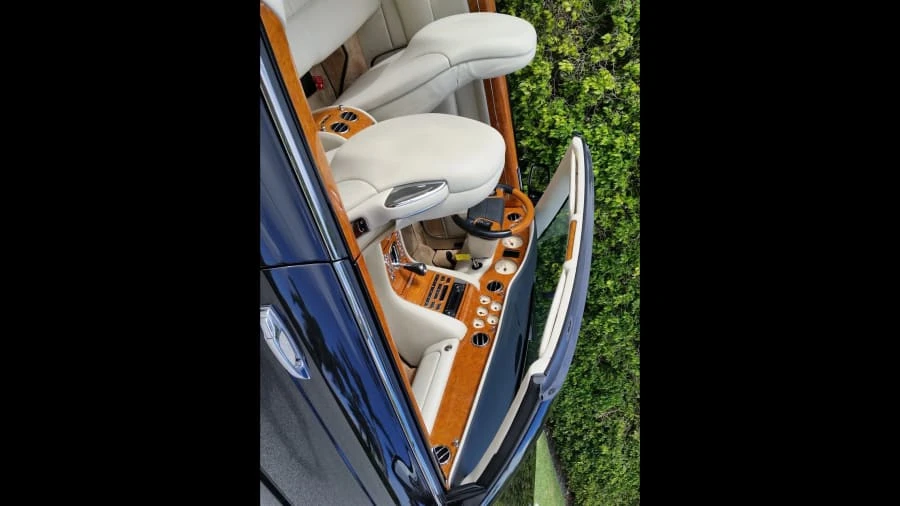 2007 Bentley Azure 2nd Gen - Image 10 of 17
