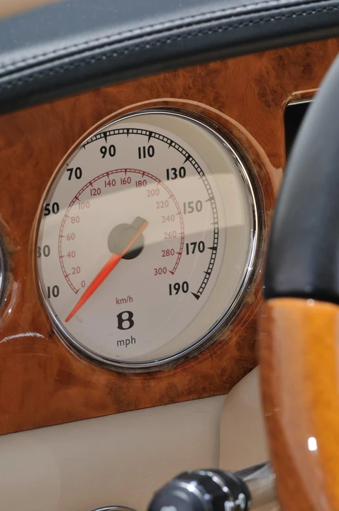 2007 Bentley Azure 2nd Gen - Image 9 of 12