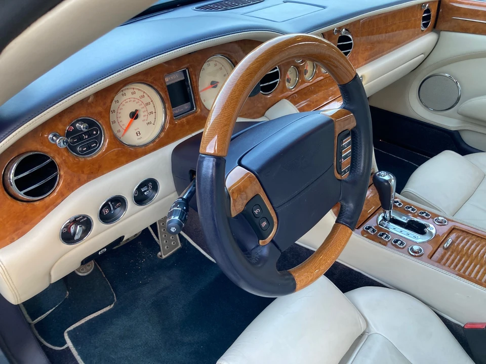 2007 Bentley Azure 2nd Gen - Image 9 of 20