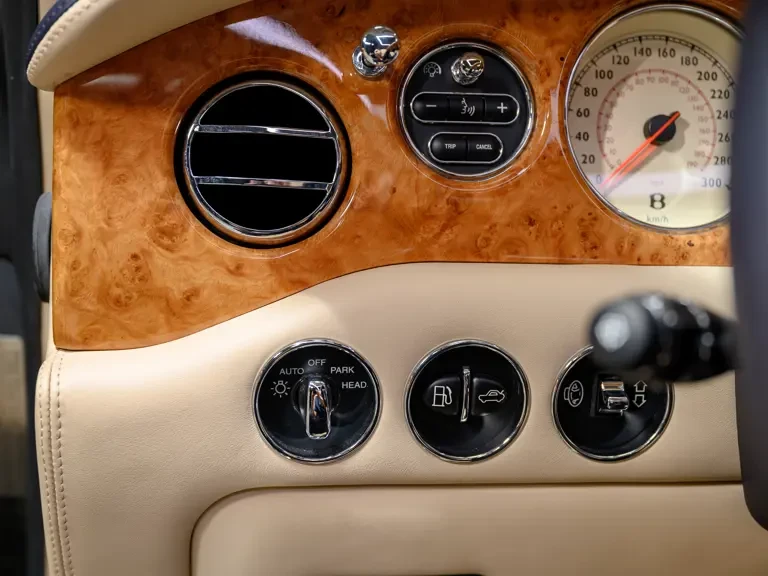 2007 Bentley Azure 2nd Gen - Image 17 of 31