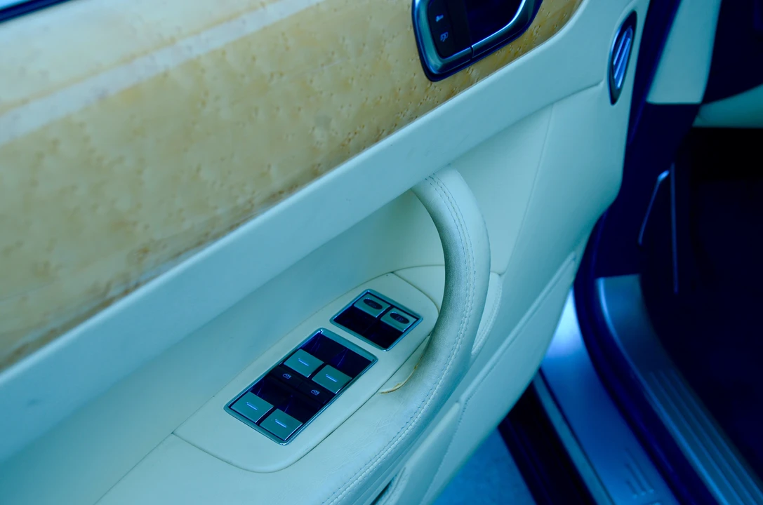 2007 Bentley Continental Flying Spur - Image 13 of 23