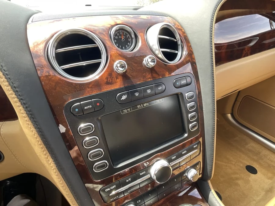 2007 Bentley Continental Flying Spur - Image 9 of 16