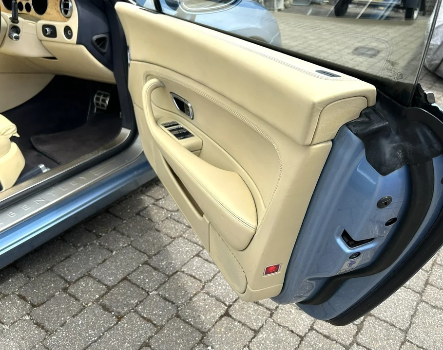 2007 Bentley Continental GTC - Image 18 of 30