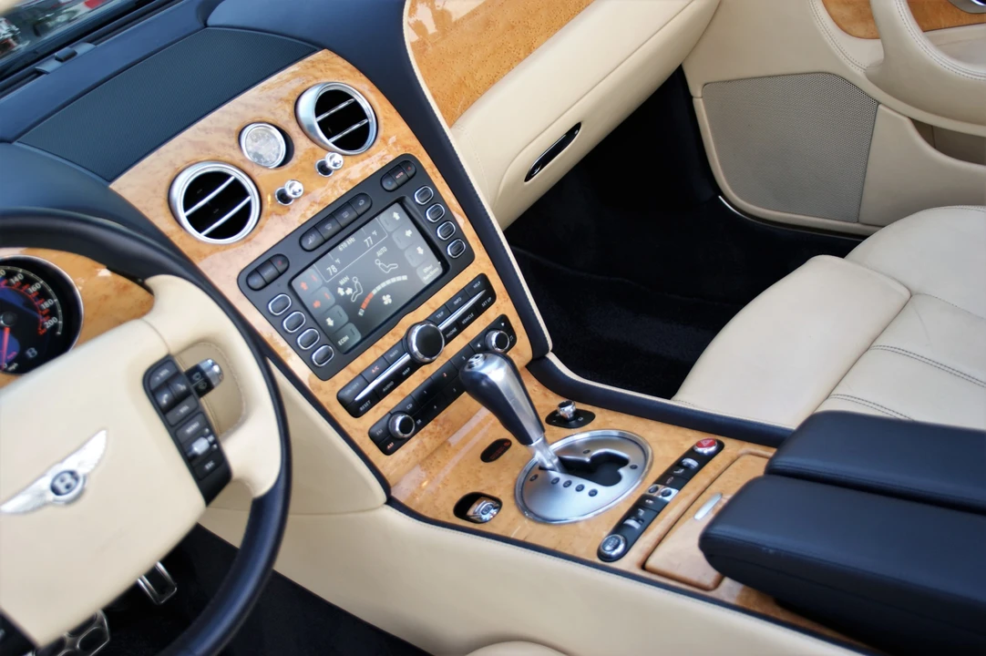 2007 Bentley Continental GTC - Image 27 of 31