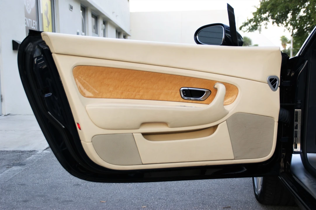 2007 Bentley Continental GTC - Image 16 of 31