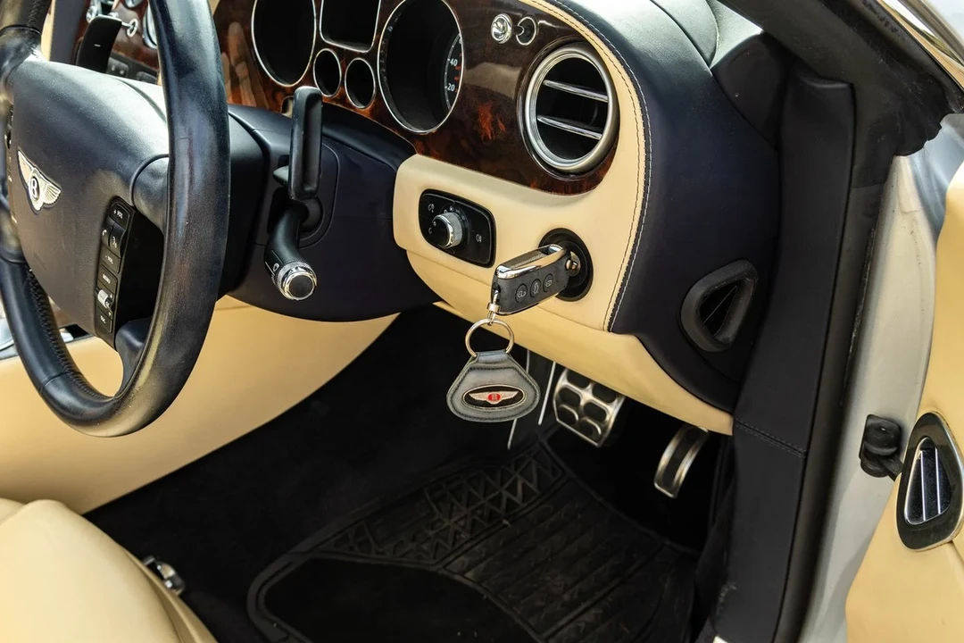 2007 Bentley Continental GTC - Image 28 of 30