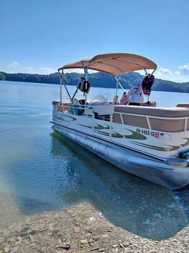 2007 Bentley Pontoon Cruise 200 90hp Mercury Outboard