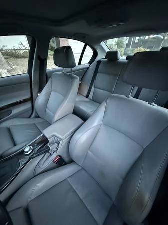 2007 BMW E90 3 Series Sedan - Image 9 of 10