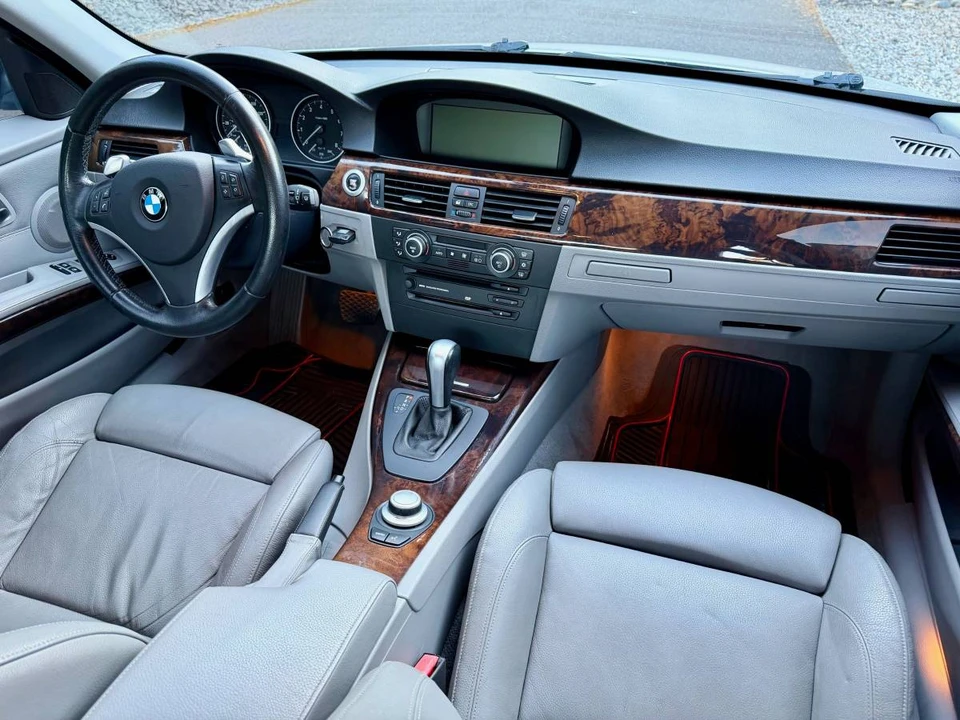 2007 BMW E90 335i Sedan - Image 17 of 18