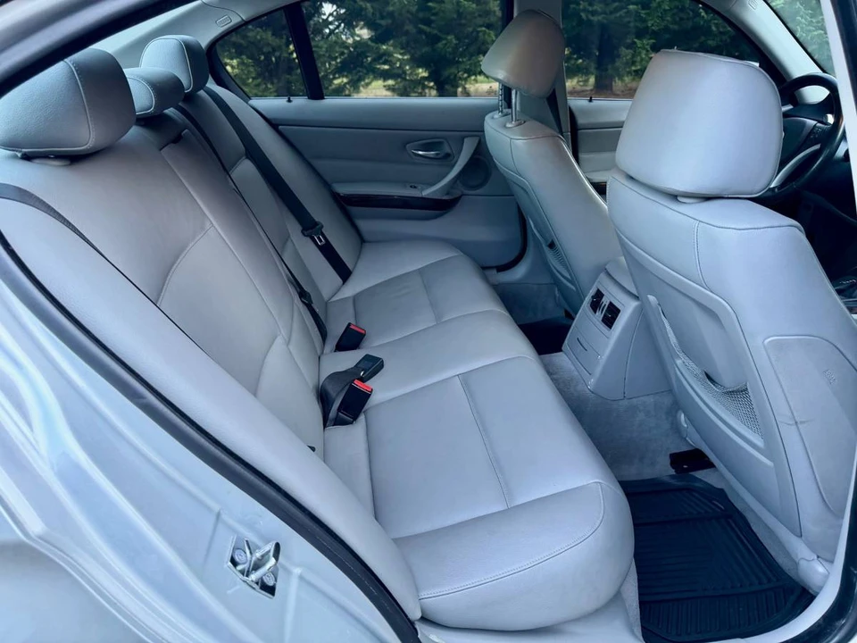 2007 BMW E90 335i Sedan - Image 16 of 18