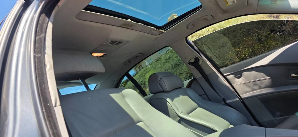2007 BMW E60 5 Series Sedan - Image 9 of 10