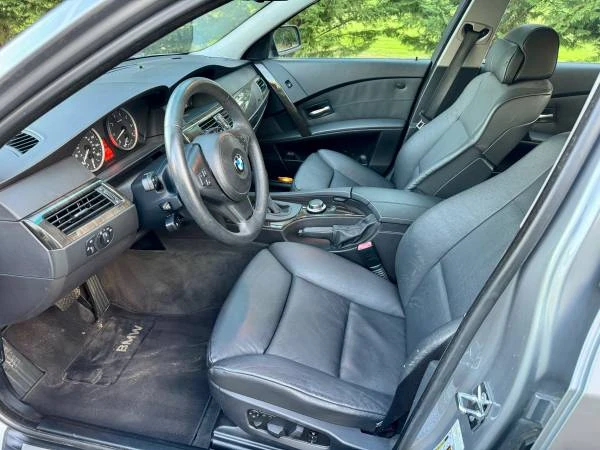 2007 BMW E60 545i & 550i Sedan - Image 5 of 19