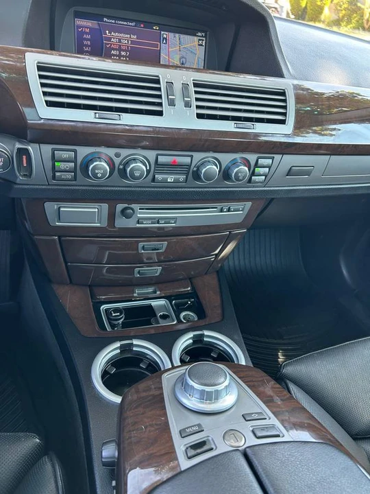 2007 BMW E65/E66 750i & 760i Sedan - Image 14 of 14