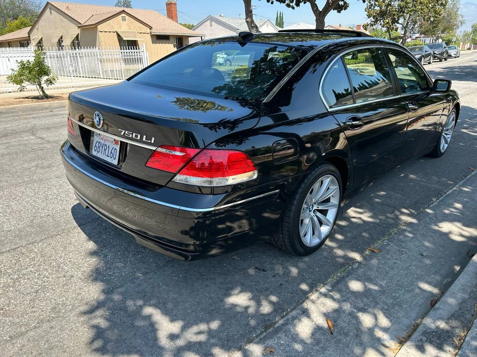 2007 BMW E65/E66 750i & 760i Sedan - Image 9 of 14