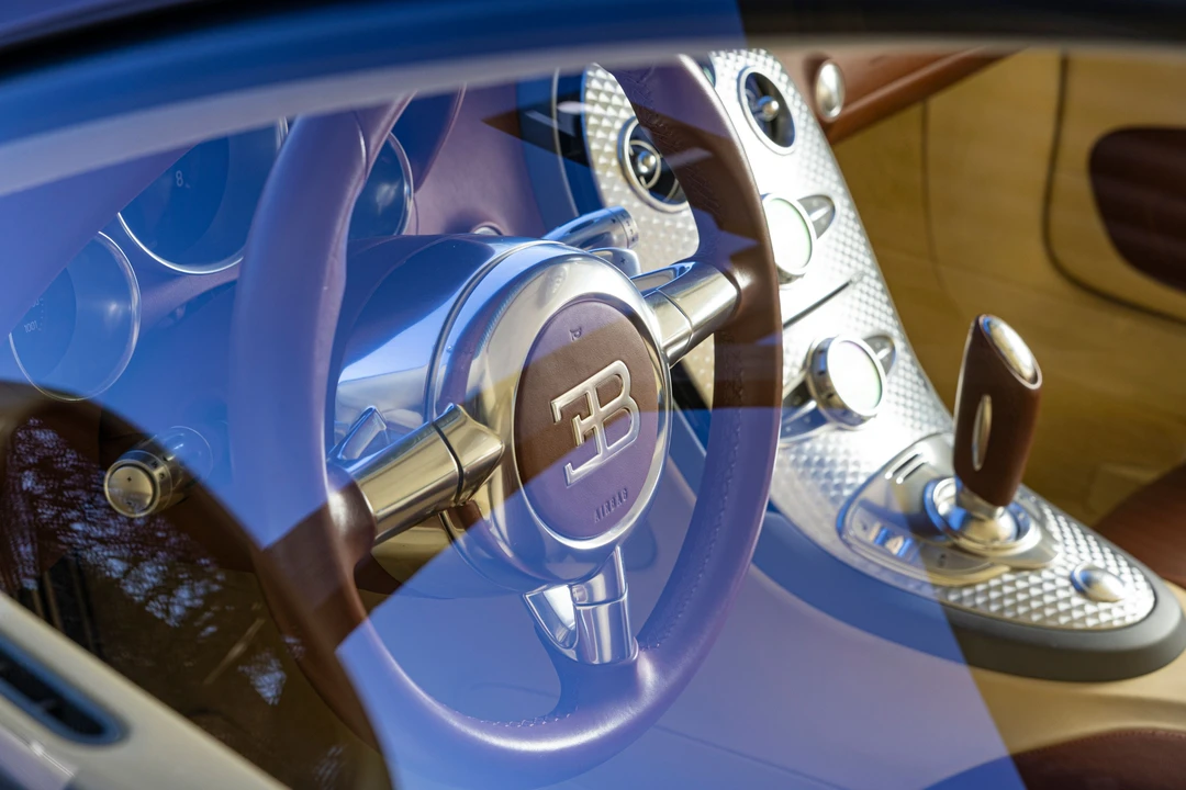 2007 Bugatti Veyron - Image 22 of 31