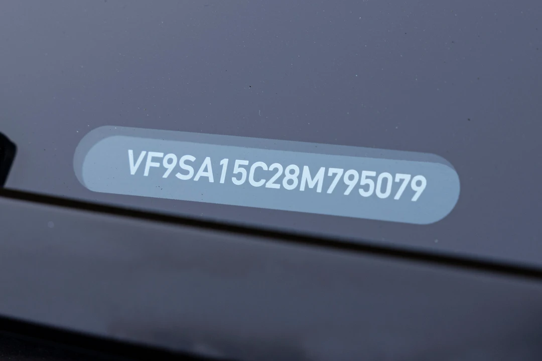 2007 Bugatti Veyron - Image 29 of 31