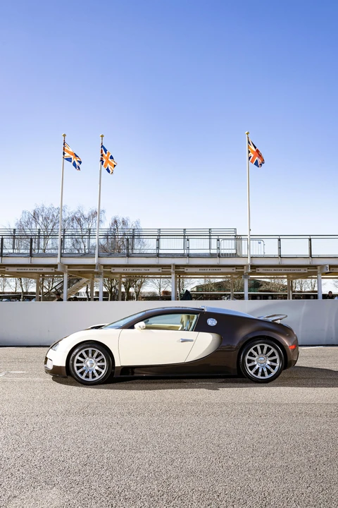 2007 Bugatti Veyron - Image 16 of 31