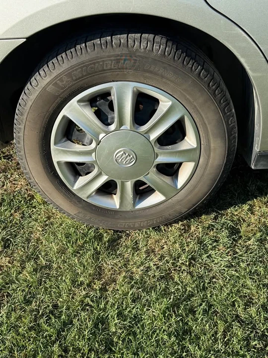2007 Buick LaCrosse - Image 9 of 17