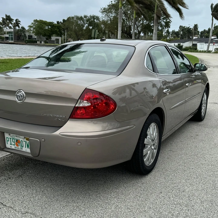 2007 Buick LaCrosse - Image 11 of 12