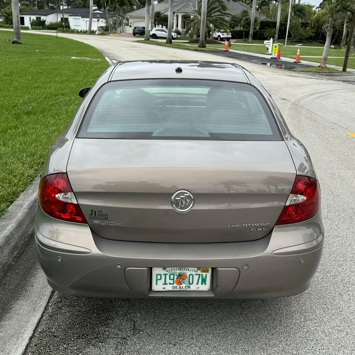 2007 Buick LaCrosse - Image 10 of 12