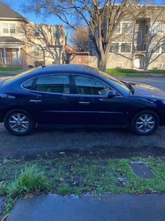 2007 Buick LaCrosse - Image 2 of 3