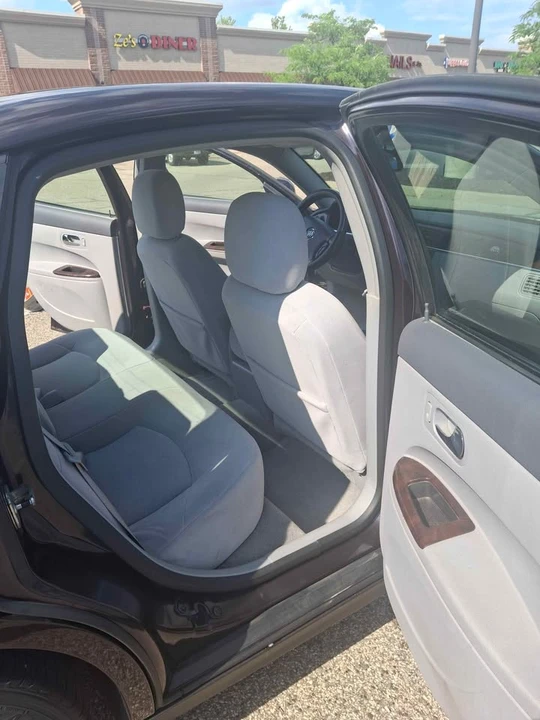 2007 Buick LaCrosse - Image 8 of 9