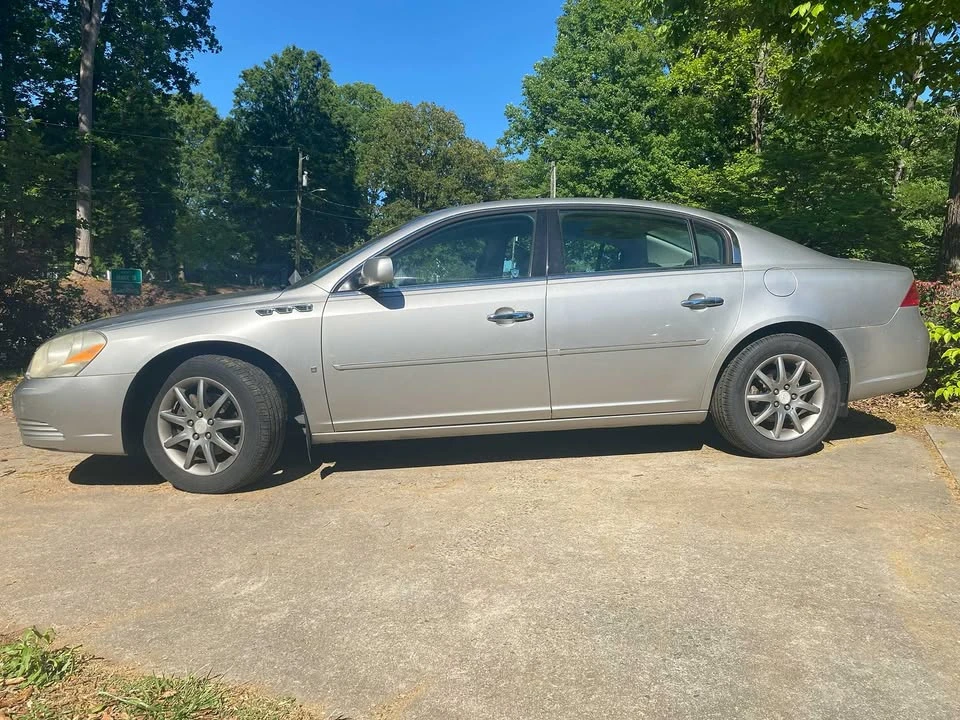 2007 Buick Lucerne - Image 2 of 20