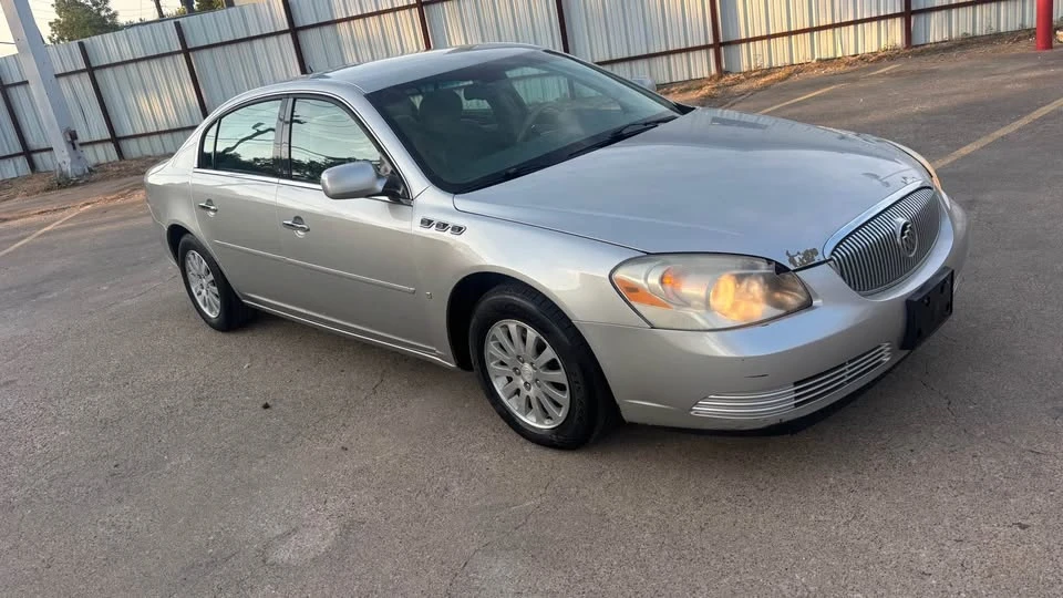2007 Buick Lucerne - Image 2 of 8