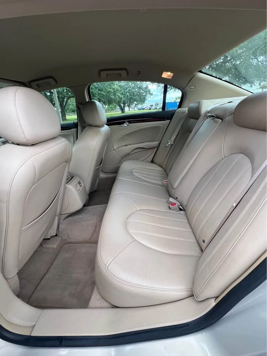 2007 Buick Lucerne - Image 9 of 14