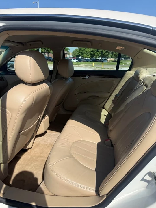 2007 Buick Lucerne - Image 14 of 17