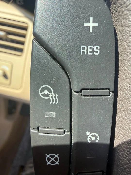 2007 Buick Lucerne - Image 13 of 17