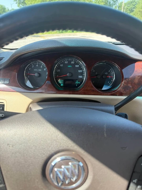 2007 Buick Lucerne - Image 9 of 17