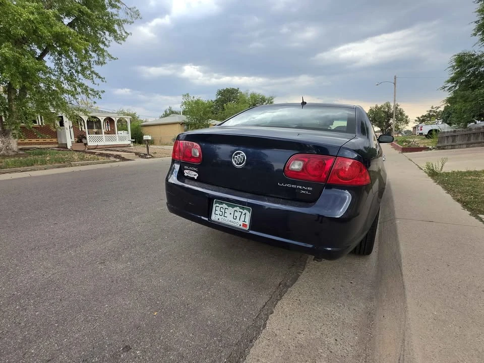 2007 Buick Lucerne - Image 2 of 11