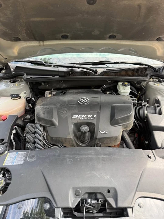 2007 Buick Lucerne - Image 10 of 11