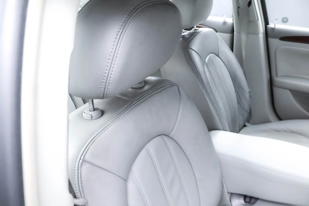 2007 Buick Lucerne - Image 8 of 12