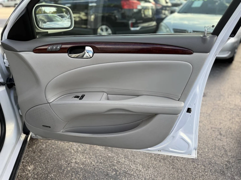 2007 Buick Lucerne - Image 19 of 21