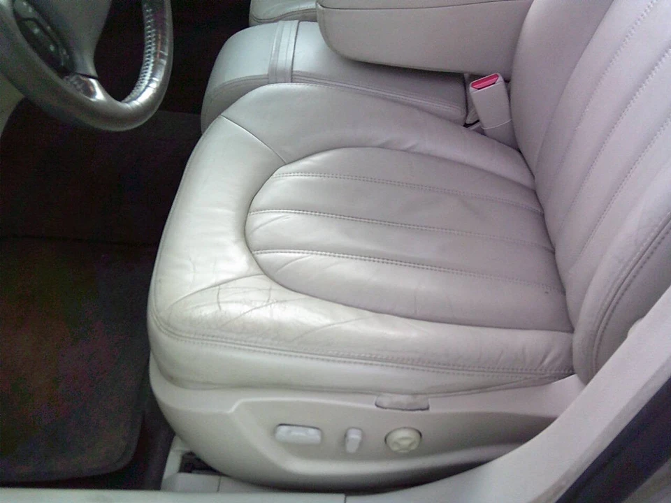 2007 Buick Lucerne - Image 18 of 21