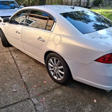 2007 Buick Lucerne CXS Sedan 4D