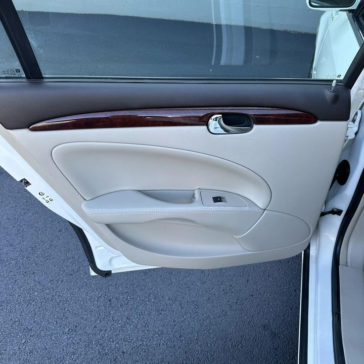 2007 Buick Lucerne - Image 17 of 21