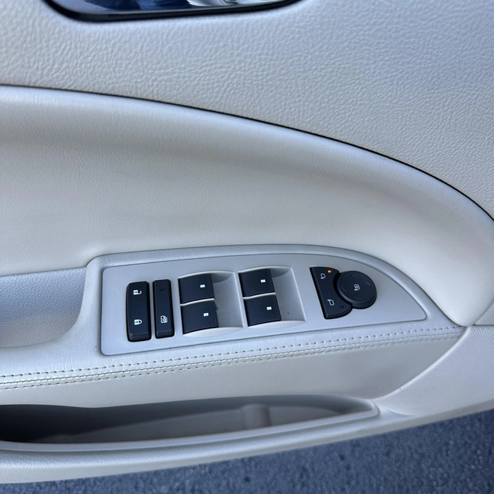 2007 Buick Lucerne - Image 14 of 21