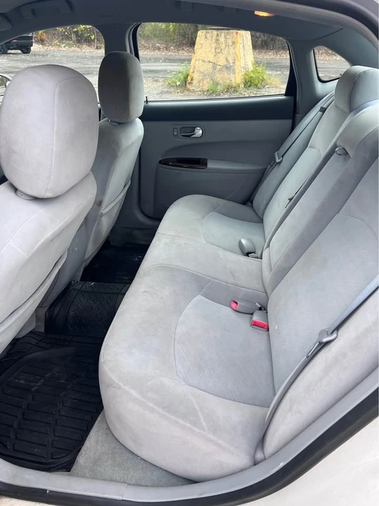 2007 Buick LaCrosse - Image 2 of 3