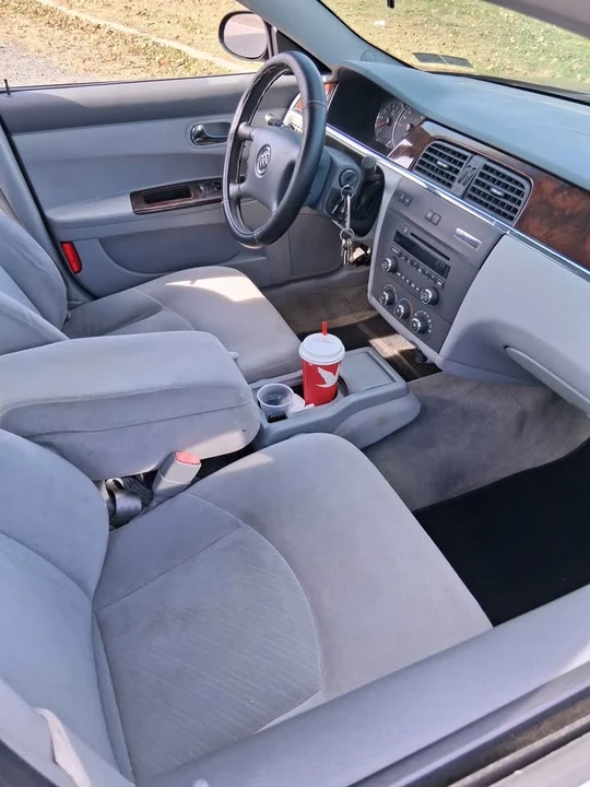 2007 Buick LaCrosse - Image 6 of 8
