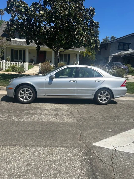 2007 Mercedes-Benz W203 C-Class - Image 11 of 13