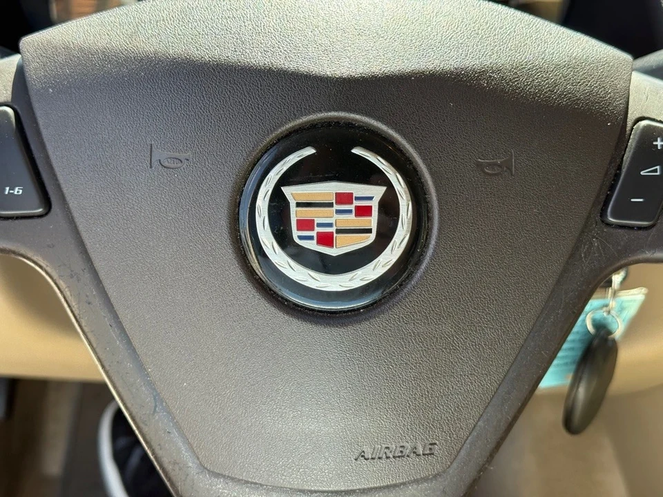 2007 Cadillac SRX - Image 15 of 21